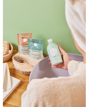 Powdered sebum-regulating shampoo