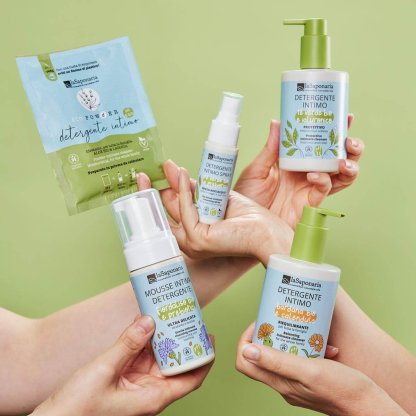 Gentle Intimate Cleansing Mousse - Organic Cornflower & Prebiotics