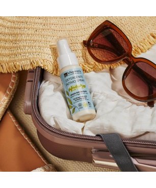 No-Rinse Intimate Cleansing spray - Organic Green Tea & Prebiotics