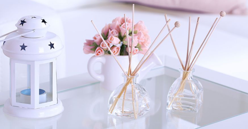 Home fragrance diffuser